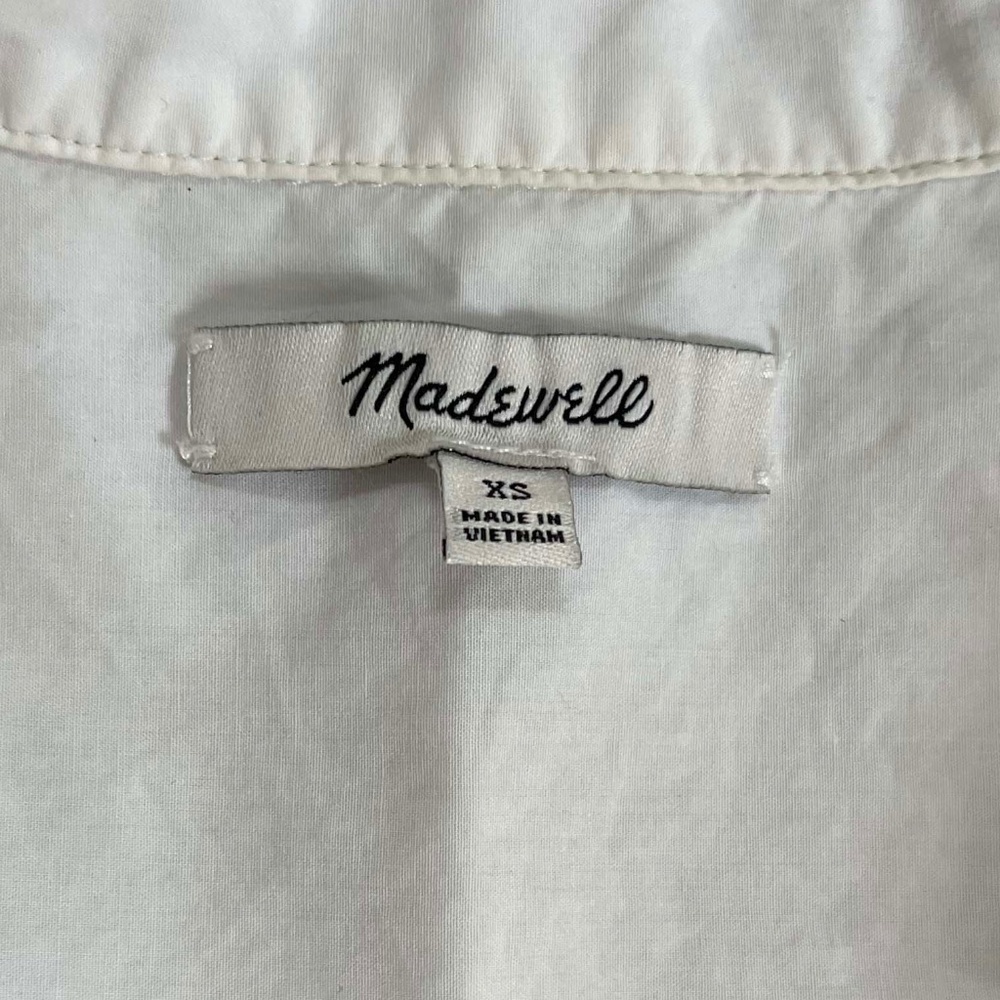 Lightweight Cropped Button Down - image 3